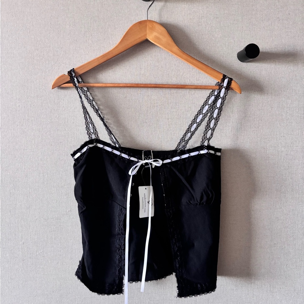 Windsor Black Short Sleeve Tee